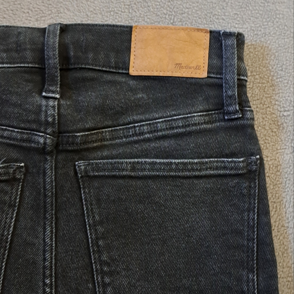 Madewell Black Cropped Frayed-Hem Jeans - Picture 12 of 13